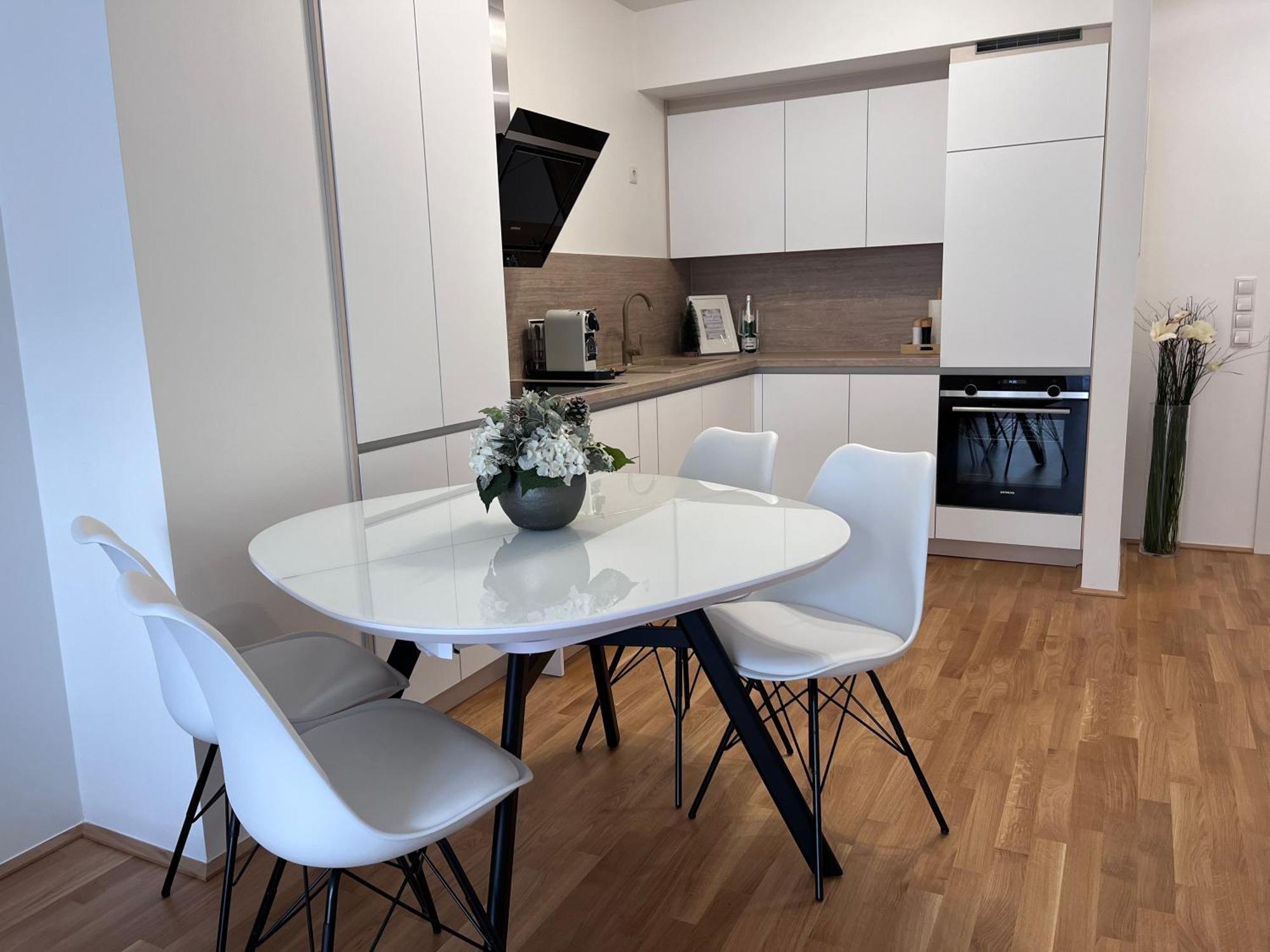 Danube22 Apartment 1 Вена Экстерьер фото